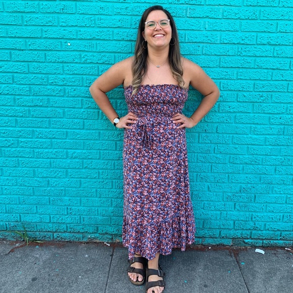 Meet your Posher, Madison - Picture 1 of 4